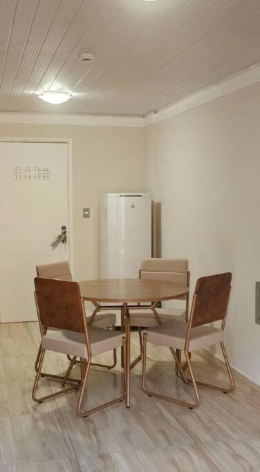 Agradavel Flat - Cavalinho Branco Em Com Ar-condicionado Apartment